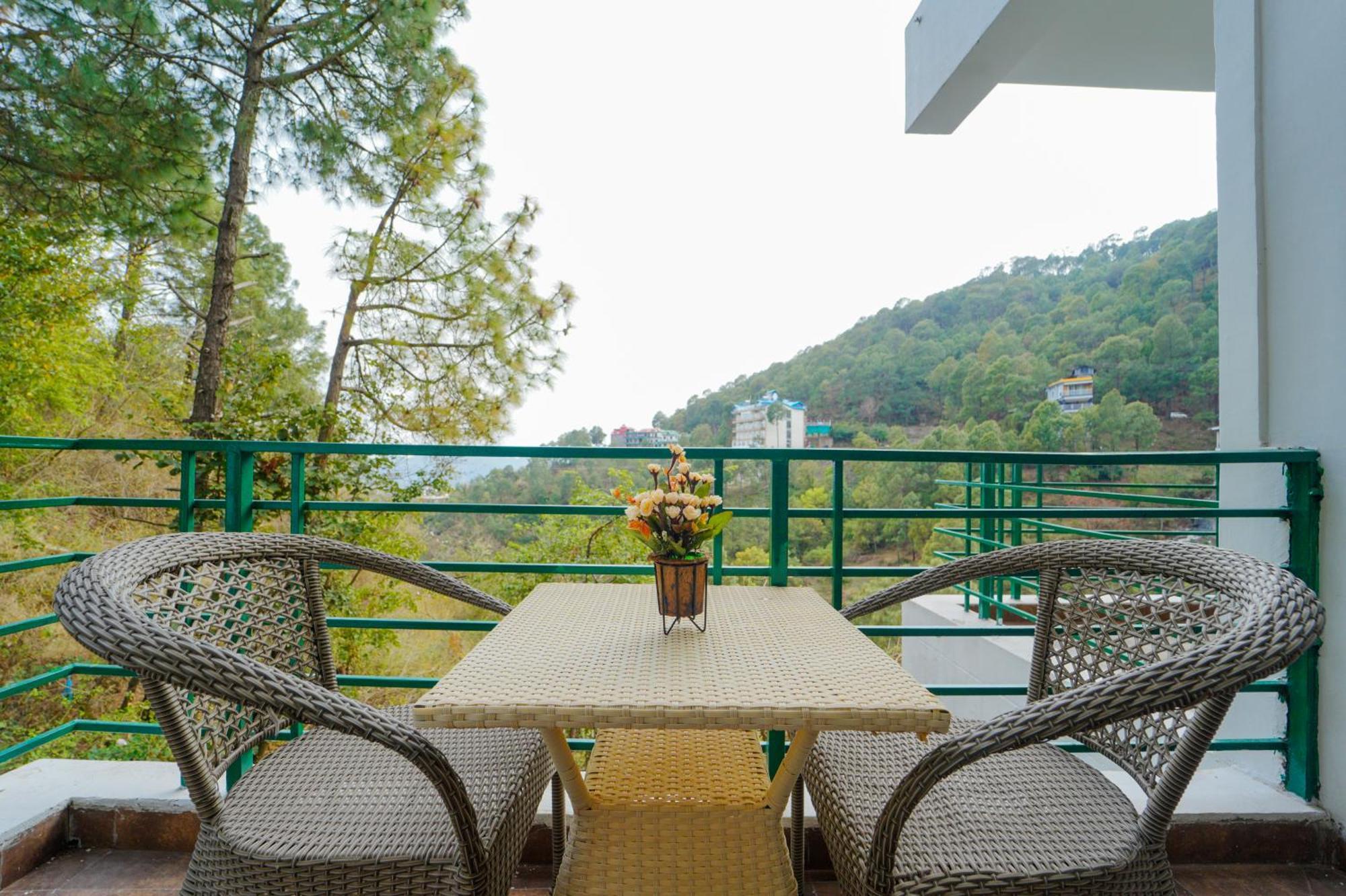 The Kasauli Walk Hotel Екстериор снимка