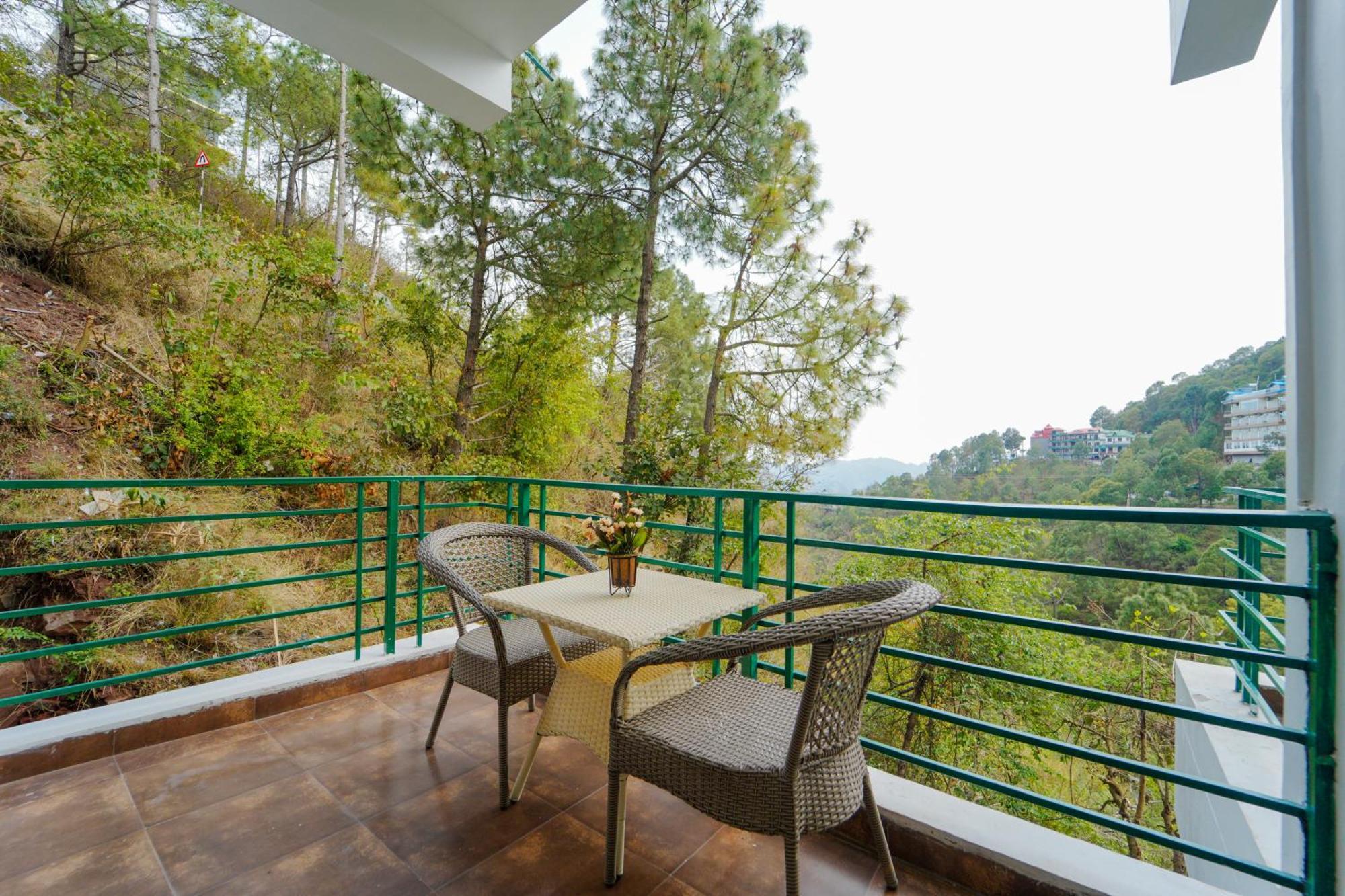 The Kasauli Walk Hotel Екстериор снимка