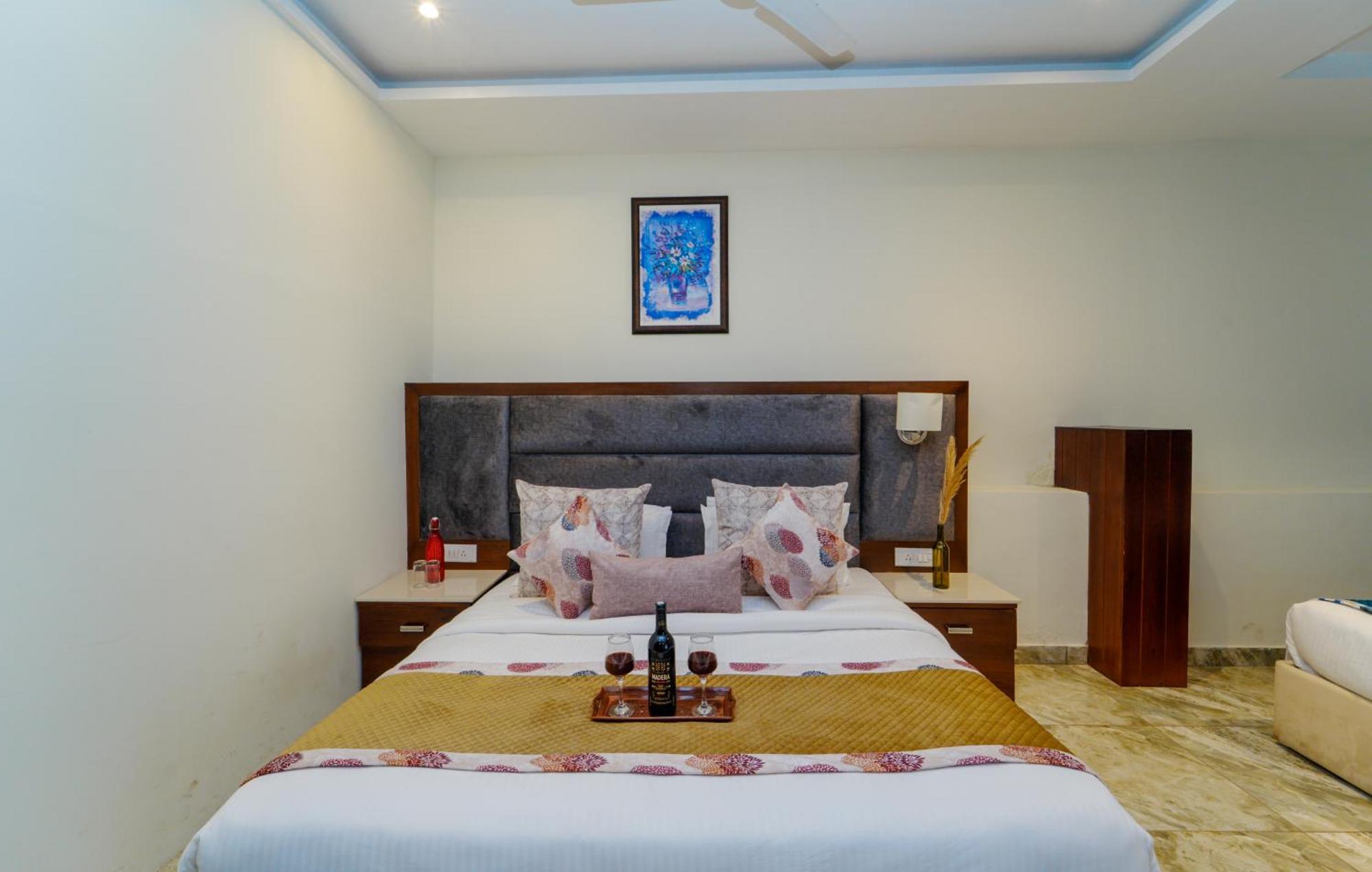 The Kasauli Walk Hotel Екстериор снимка